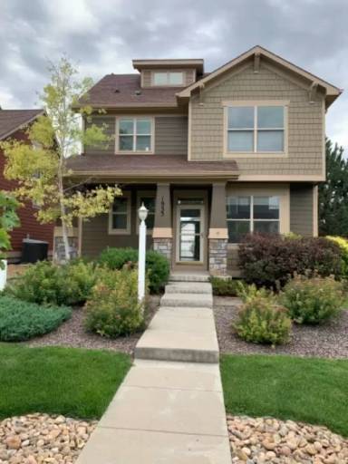 Main picture of 1933 Maroon Peak Pl