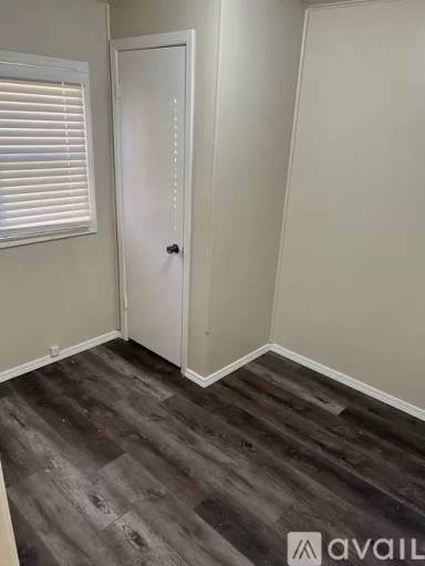 Main picture of 523 N Kansas St