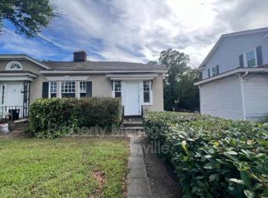 Main picture of 208 E Stone Ave