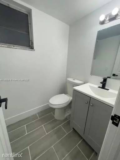 Main picture of 110 Fontainebleau Blvd