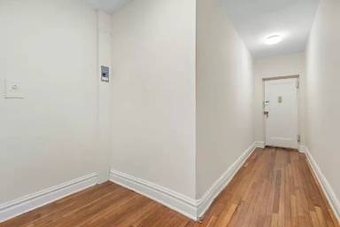 Main picture of 821 Bergen Ave