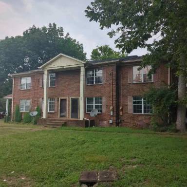 Main picture of 805 Holder Ct