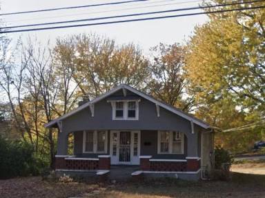 Main picture of 1100 S 55th St