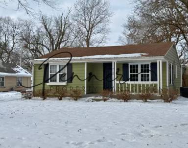 Main picture of 9108 Walnut St