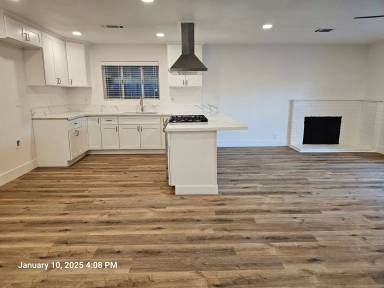 Main picture of 127 Whittier Ct