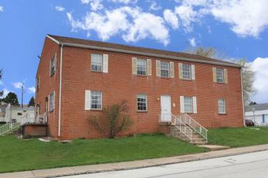 Main picture of 424 S Pine St