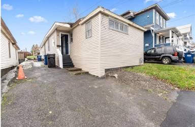 Main picture of 505 Carbon St