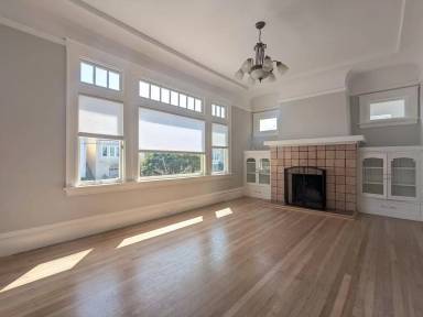 Main picture of 2511 21st Ave