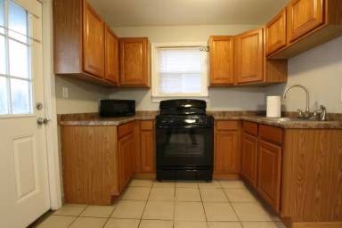Main picture of 348 1/2 W Pike St