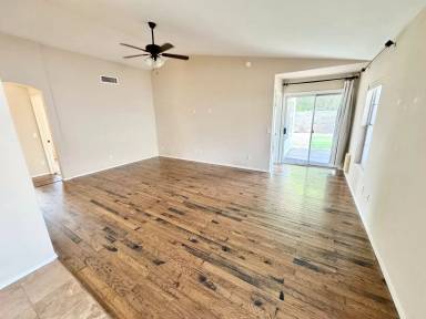 Main picture of 102 W Gail Dr