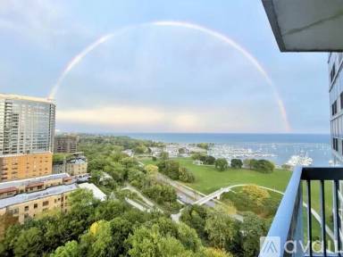 Main picture of Landmark on the Lake