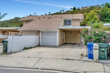 Main picture of 582 Charlotte Dr