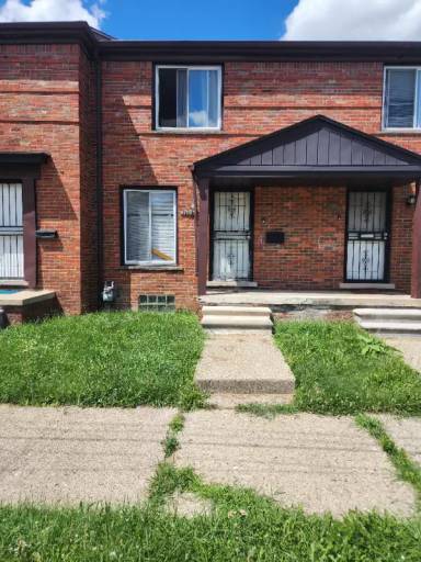 Main picture of 13536 Belton St