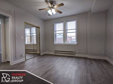 Main picture of 5900 Kenmore Apartments