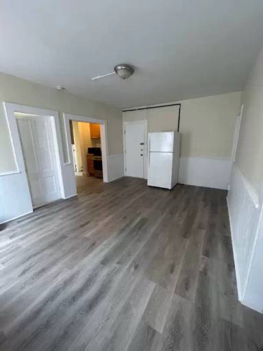 Main picture of 102 Grove St