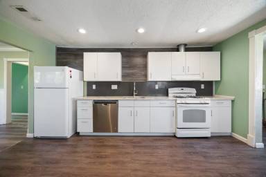 Main picture of 4204 35th St