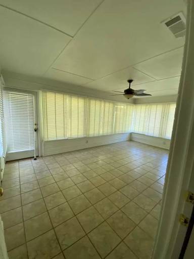 Main picture of 230 S Main St