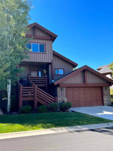 Main picture of 3452 Cedar Dr