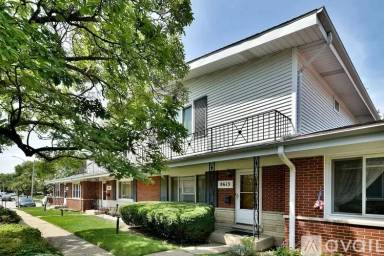 Main picture of 8613 N National Ave