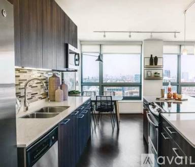 Main picture of 444 N Orleans St