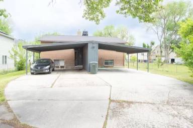 Main picture of 558 N Sir Anthony Cir