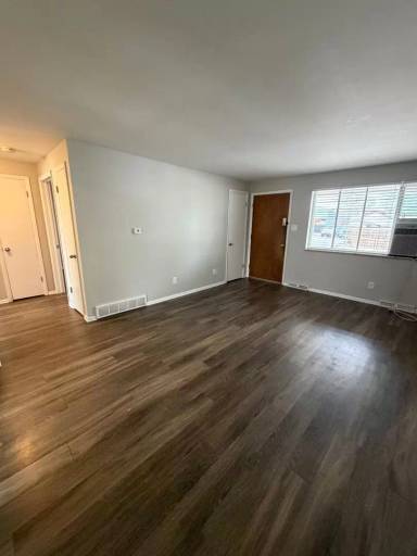 Main picture of 3659 Teller St