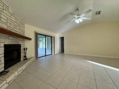 Main picture of 336 Yorktowne Dr