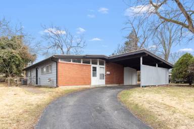 Main picture of 6612 Graybirch Dr