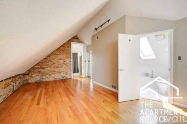 Main picture of 1937 N Winchester Ave