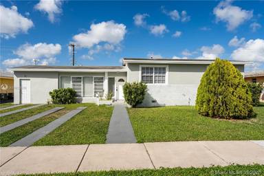 Main picture of 8581 SW 27th St