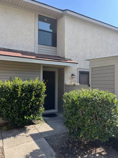 Main picture of 901 Olmstead Dr Condos