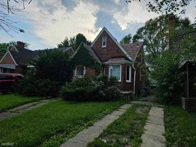 Main picture of 10947 Roxbury St