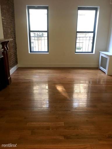 Main picture of 212-18 E 89th St