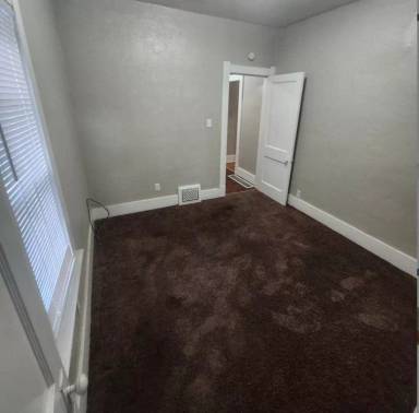 Main picture of 1015 Hawk St