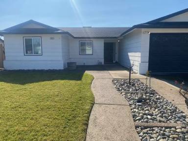 Main picture of 2201 Arroya St