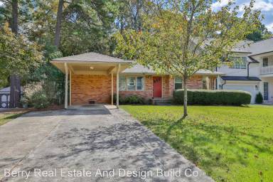 Main picture of 2741 Drew Valley Rd NE
