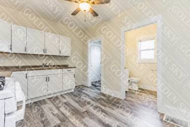 Main picture of 1821 Grand Ave