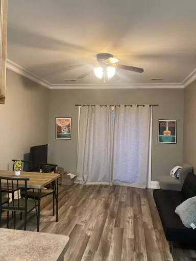 Main picture of 36 West Ave