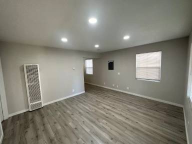 Main picture of 1950 Juliesse Ave