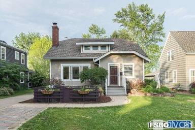 Main picture of 28 Highland Dr
