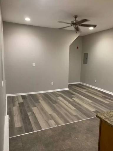 Main picture of 2013 Hart Ln