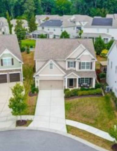 Main picture of 1476 Overlea Pl NW