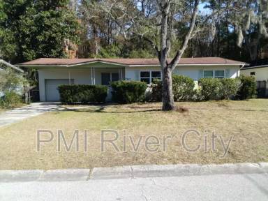 Main picture of 7473 Greenway Dr