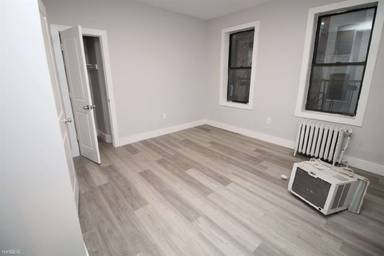 Main picture of 47 Duncan Ave