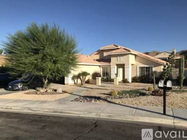 Main picture of 65952 Avenida Ladera