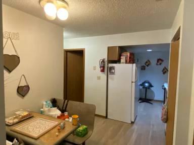 Main picture of 365 Ellis Ave