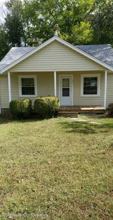 Main picture of 301 Meadowood Ln