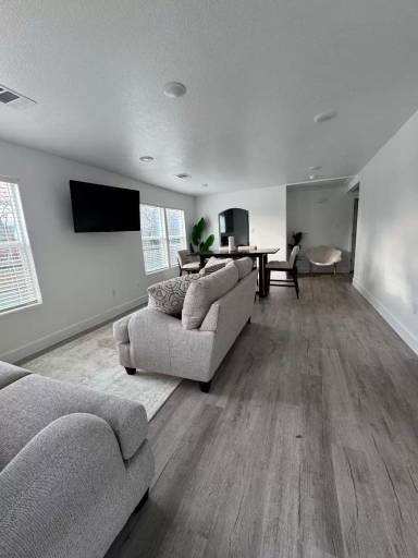 Main picture of 7401 Anzac St