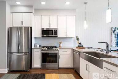 Main picture of 8519 E Lowry Blvd