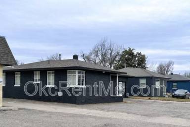 Main picture of 4224 NW 23rd St